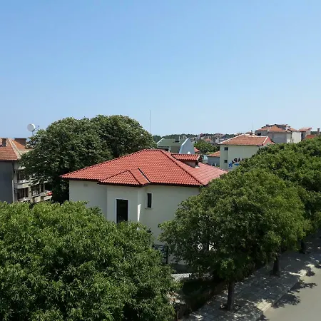Guest house Къща Веселина *